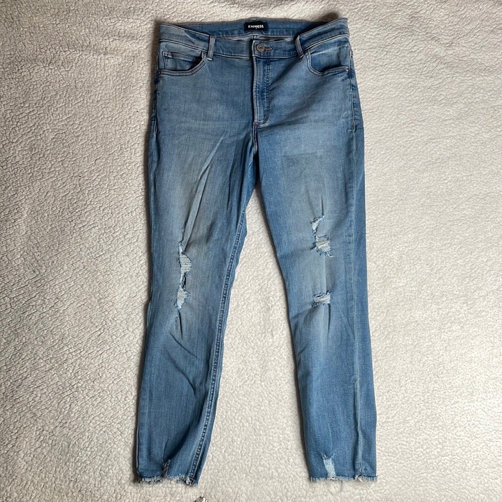 Express Women's Skinny Jeans in Light Blue Distressed